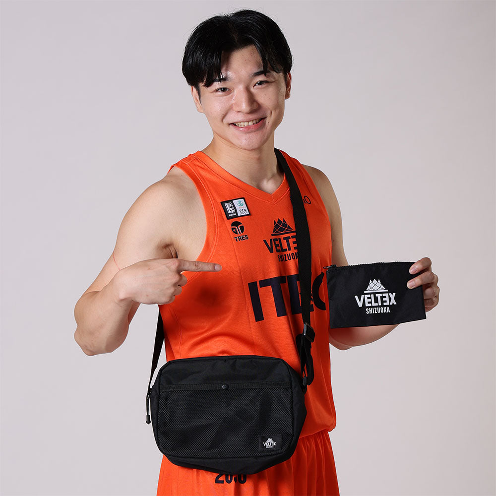 メッシュポケットショルダーバッグ