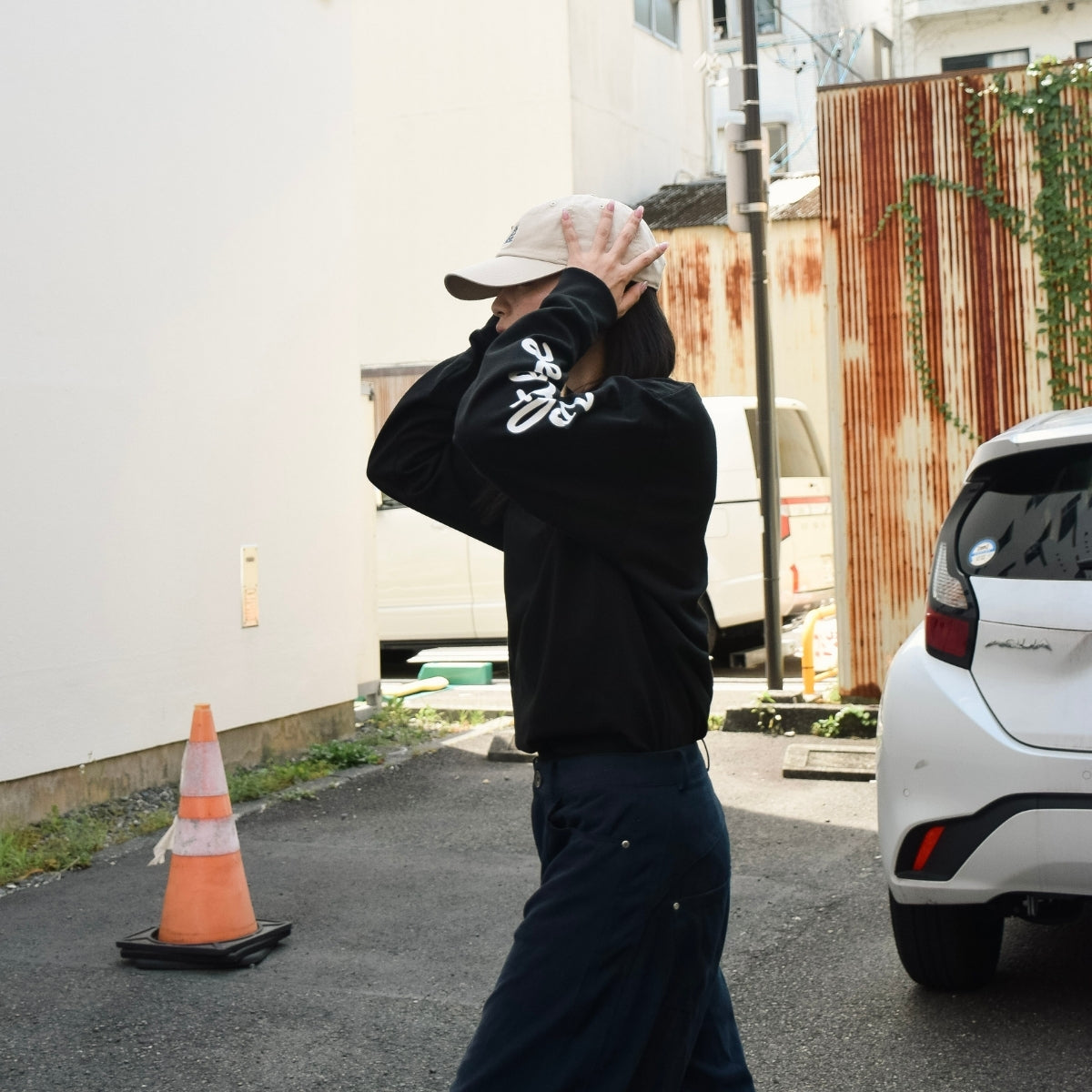 Crown Logo L/S Tee